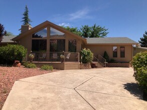 450 Concho Dr in Sedona, AZ - Building Photo - Building Photo
