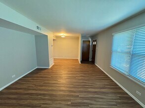 214 Haverford Dr in San Antonio, TX - Building Photo - Building Photo