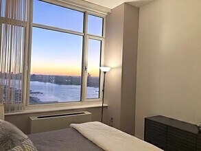 635 W 42nd St in New York, NY - Foto de edificio - Building Photo