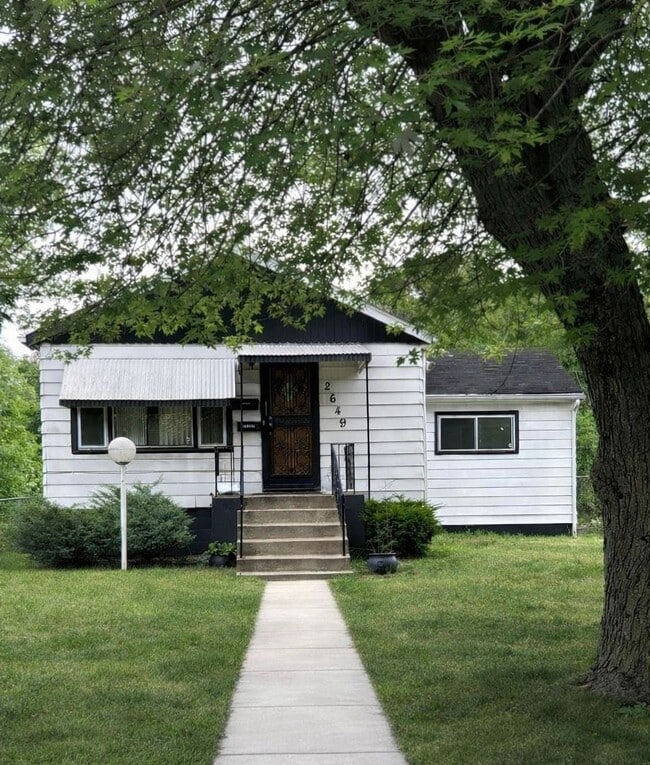 property at 2649 Madison St