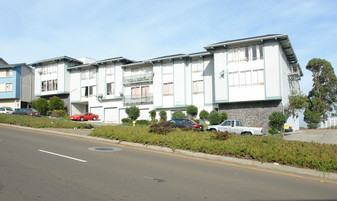 522 Clarinada Ave Apartments