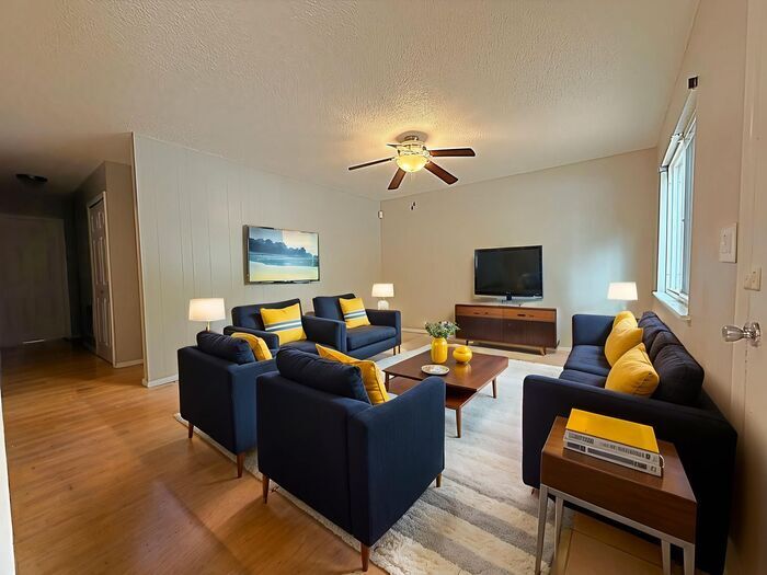 2705 Carmel Ct in Colorado Springs, CO - Building Photo