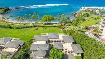 33 Coconut Grove Ln in Lahaina, HI - Building Photo