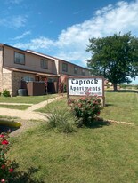 1601 W Somerville St in Pampa, TX - Building Photo