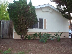 1815 Higdon Ave, Unit 1 in Mountain View, CA - Building Photo - Building Photo