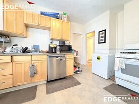 30 Fordham Rd, Unit 2 in Boston, MA - Building Photo