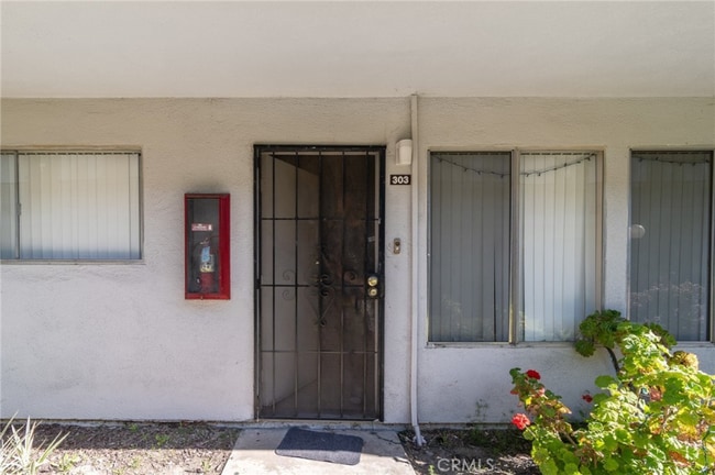5530 Ackerfield Ave in Long Beach, CA - Foto de edificio - Building Photo