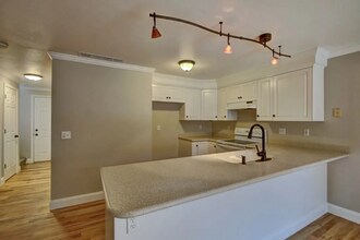 2582 S Falling Brook Ln in Boise, ID - Building Photo - Building Photo