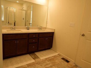 9323 Biscay St in Commerce City, CO - Building Photo - Building Photo