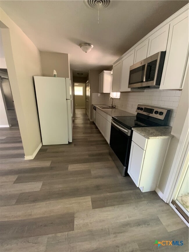 property at 2016 S 11th St