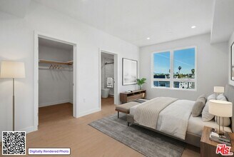 1717 Winona Blvd in Los Angeles, CA - Building Photo - Building Photo