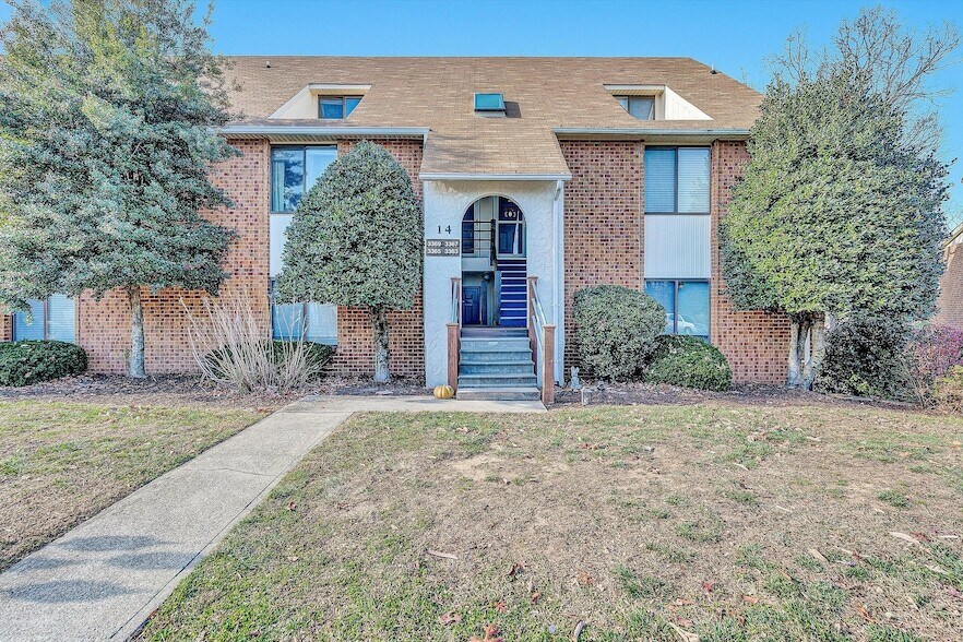 3369 Forest Ct in Cave Spring, VA - Foto de edificio