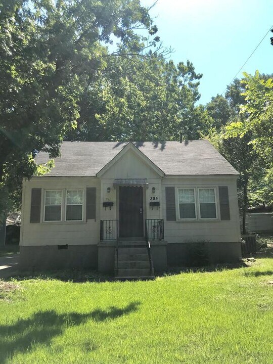394 S Fenwick Rd in Memphis, TN - Foto de edificio