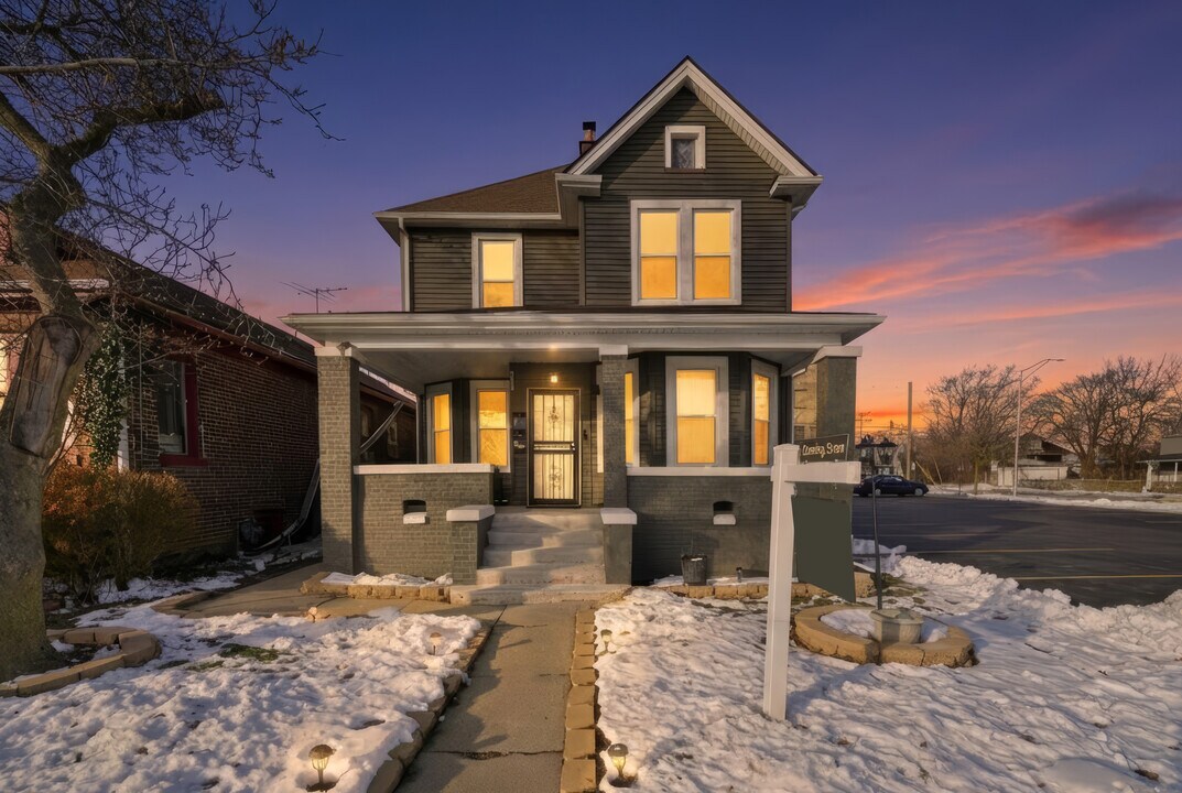 1504 Hanover St, Unit 2 in Chicago Heights, IL - Foto de edificio