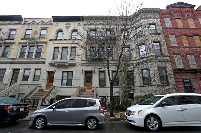 554 W 150th St in New York, NY - Foto de edificio - Building Photo