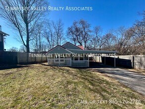 2321 Bradford St in Knoxville, TN - Building Photo - Building Photo