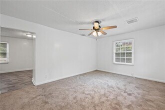 305 Banberry Dr SE in Atlanta, GA - Building Photo - Building Photo