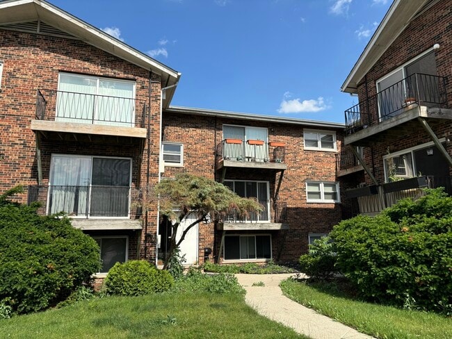 property at 4545 Prescott Ave