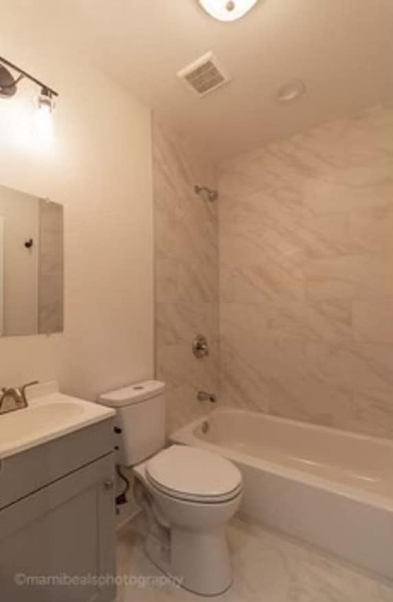 6117 S Champlain Ave, Unit 2 in Chicago, IL - Building Photo - Building Photo