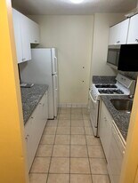 77 Pond Ave, Unit 407 in Brookline, MA - Building Photo