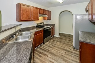 96 Barnes Ct in Wetumpka, AL - Building Photo - Building Photo