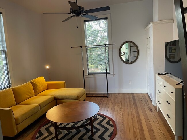 129 Livingston, Unit LOFT
