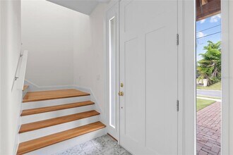 1631 31st Ave N in St. Petersburg, FL - Building Photo - Building Photo