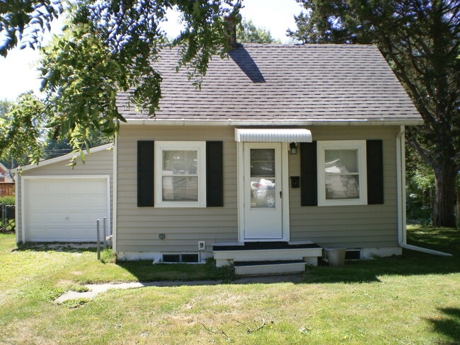 property at 1080 26th St