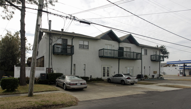 116 Live Oak St in Metairie, LA - Building Photo - Building Photo