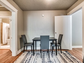 529 NW 32nd St in Oklahoma City, OK - Foto de edificio - Building Photo