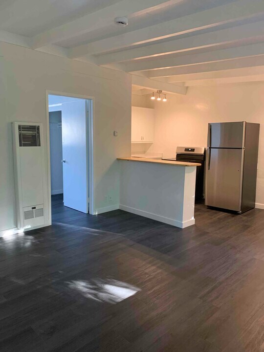 18 Pacheco St in San Rafael, CA - Building Photo