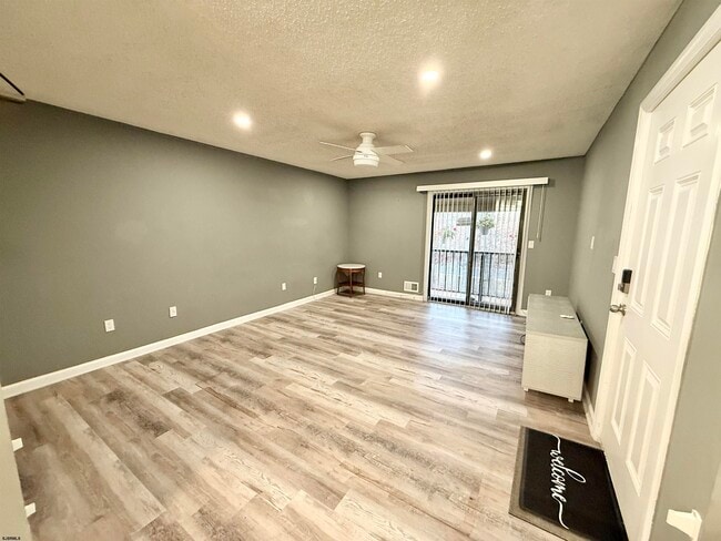 12 Colonial Ct in Galloway, NJ - Building Photo - Building Photo