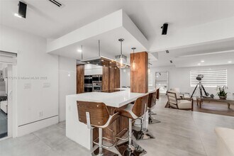 14401 SW 79th Ave in Palmetto Bay, FL - Building Photo - Building Photo