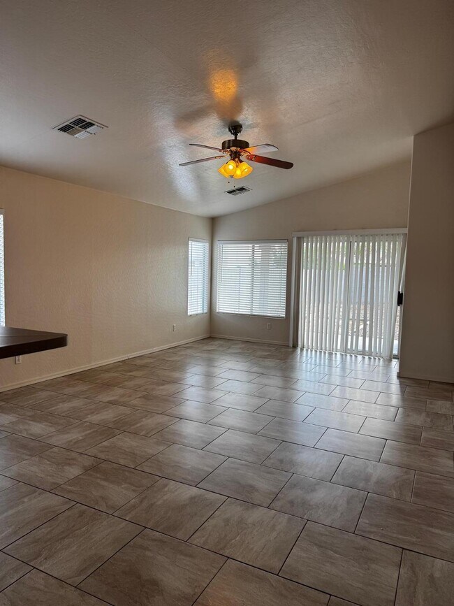 14613 N 154th Ave in Surprise, AZ - Building Photo - Building Photo