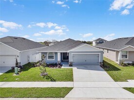 1620 Astrid rd in Davenport, FL - Building Photo