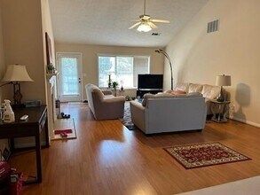 416 Canterbury Pl Dr in Suwanee, GA - Building Photo - Building Photo