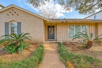 5027 Yarwell Dr in Houston, TX - Building Photo - Building Photo