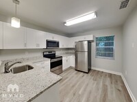 13202 Whaler Dr in Hudson, FL - Building Photo - Building Photo