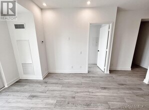 108-1108 Peter St in Toronto, ON - Building Photo - Building Photo