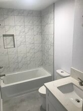 7960 Samantha Way in Sacramento, CA - Building Photo - Building Photo