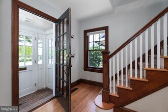 12 Sergeant St in Princeton, NJ - Building Photo - Building Photo