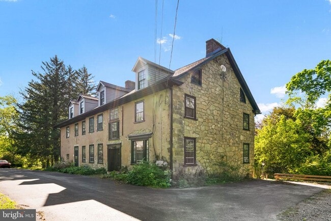 935-941 Pottstown Pike in West Chester, PA - Building Photo - Building Photo