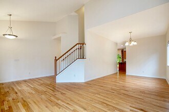 2515 248th Pl NE in Sammamish, WA - Building Photo - Building Photo
