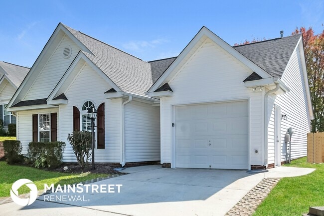 5108 Oakhurst Park Ct in Kernersville, NC - Building Photo - Building Photo