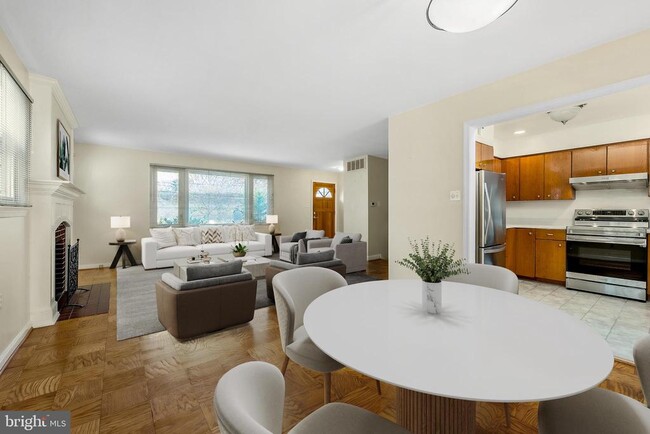 6504 Stratford Rd in Chevy Chase, MD - Building Photo - Building Photo