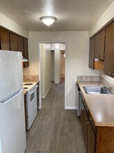 1506-1508 Deborah Rd in Newberg, OR - Building Photo - Building Photo