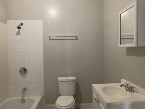 4429 W Adams St in Chicago, IL - Building Photo - Building Photo