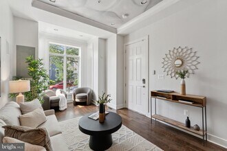 652 L St NE in Washington, DC - Building Photo - Building Photo