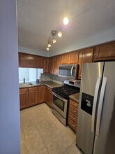 373 Scott Ln in Venetia, PA - Building Photo - Building Photo