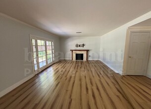 17075 Bernardo Oaks Dr in San Diego, CA - Building Photo - Building Photo